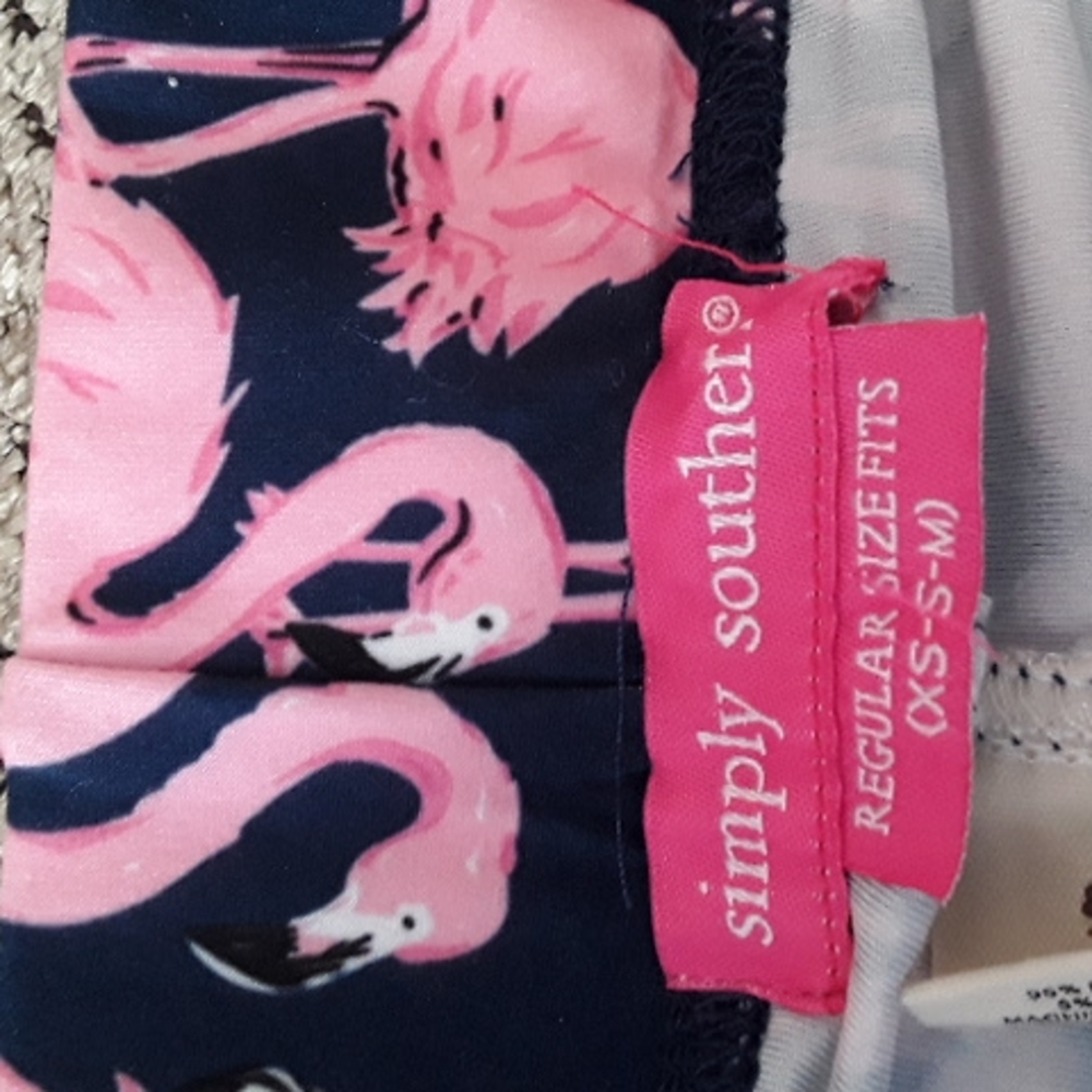 Simply Southern soft flamingo leggings - Picture 2 of 3